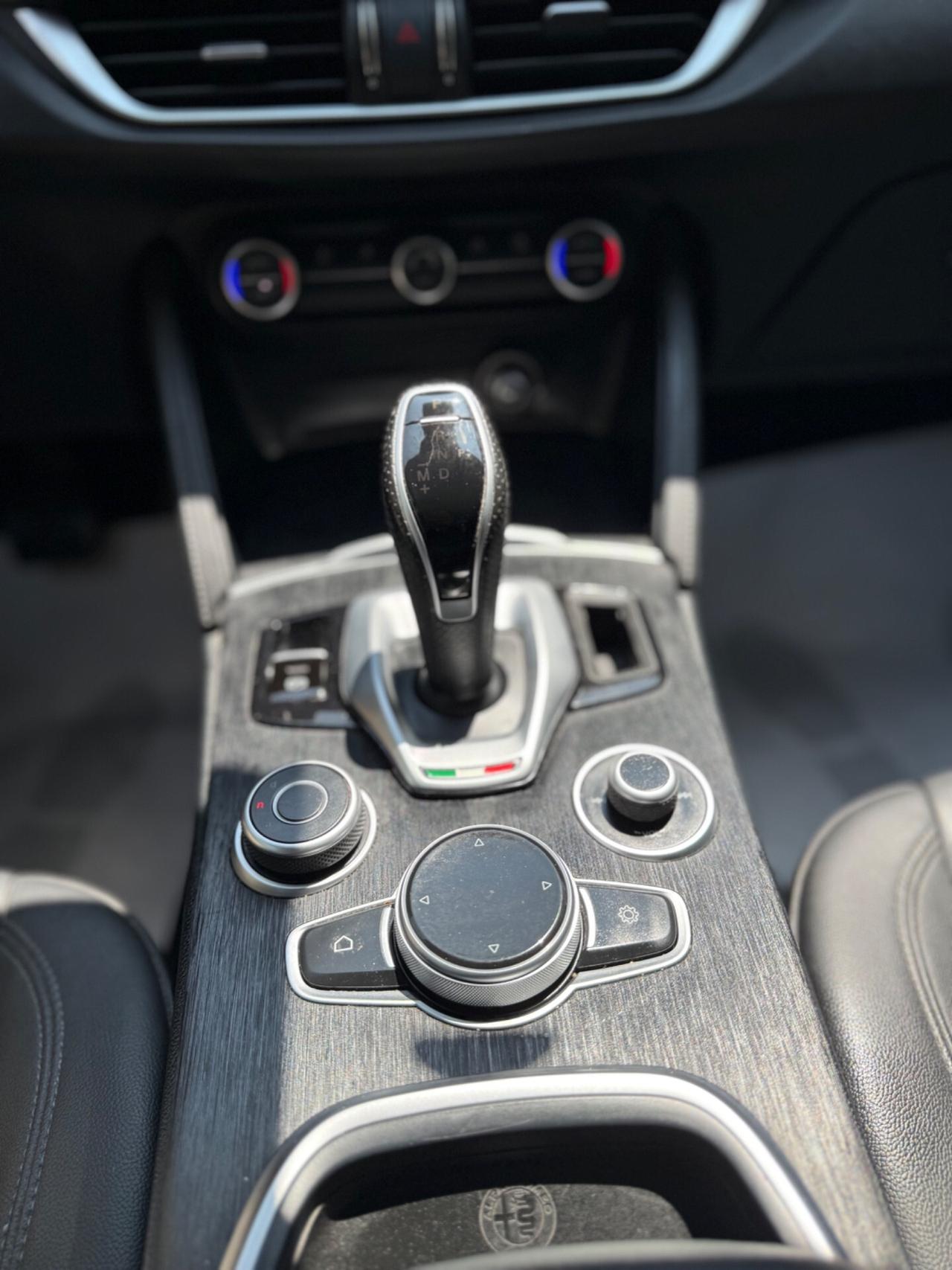 Alfa Romeo Stelvio 2.2 Turbodiesel 190 CV AT8 Q4 Executive super