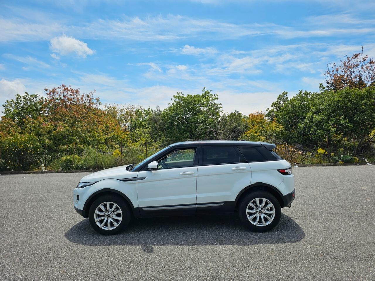 Land Rover Range Rover Evoque Prestige2.2 TD4 150cv gancio traino