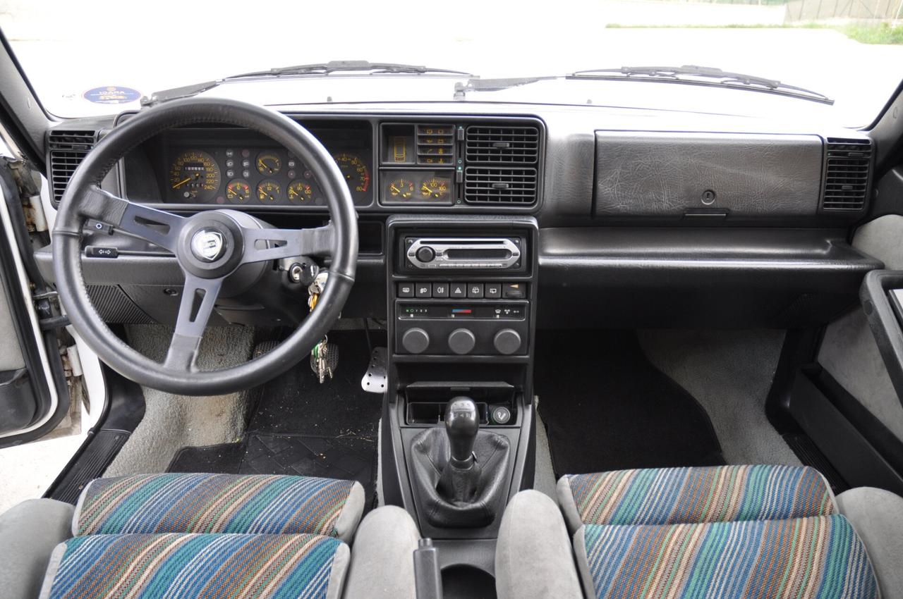 Lancia Delta 2.0i.e. turbo HF integrale 8V (ASI TARGA ORO)