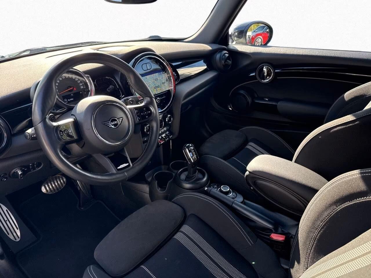 MINI Cooper S Cabrio JCW Navi LED CarPlay Temp