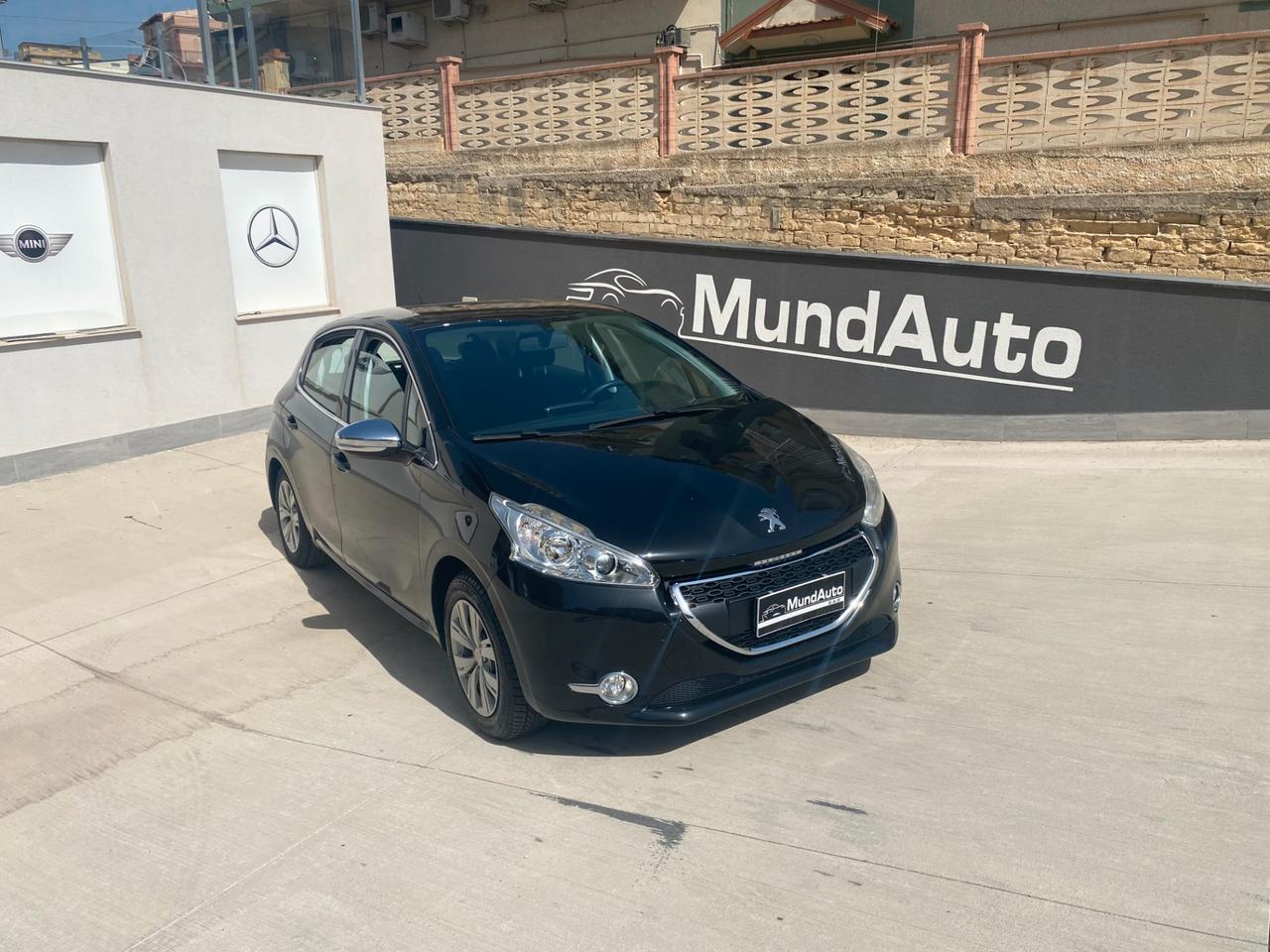 Peugeot 208 1.6 e-HDi 92 CV Stop&Start 5 porte Allure