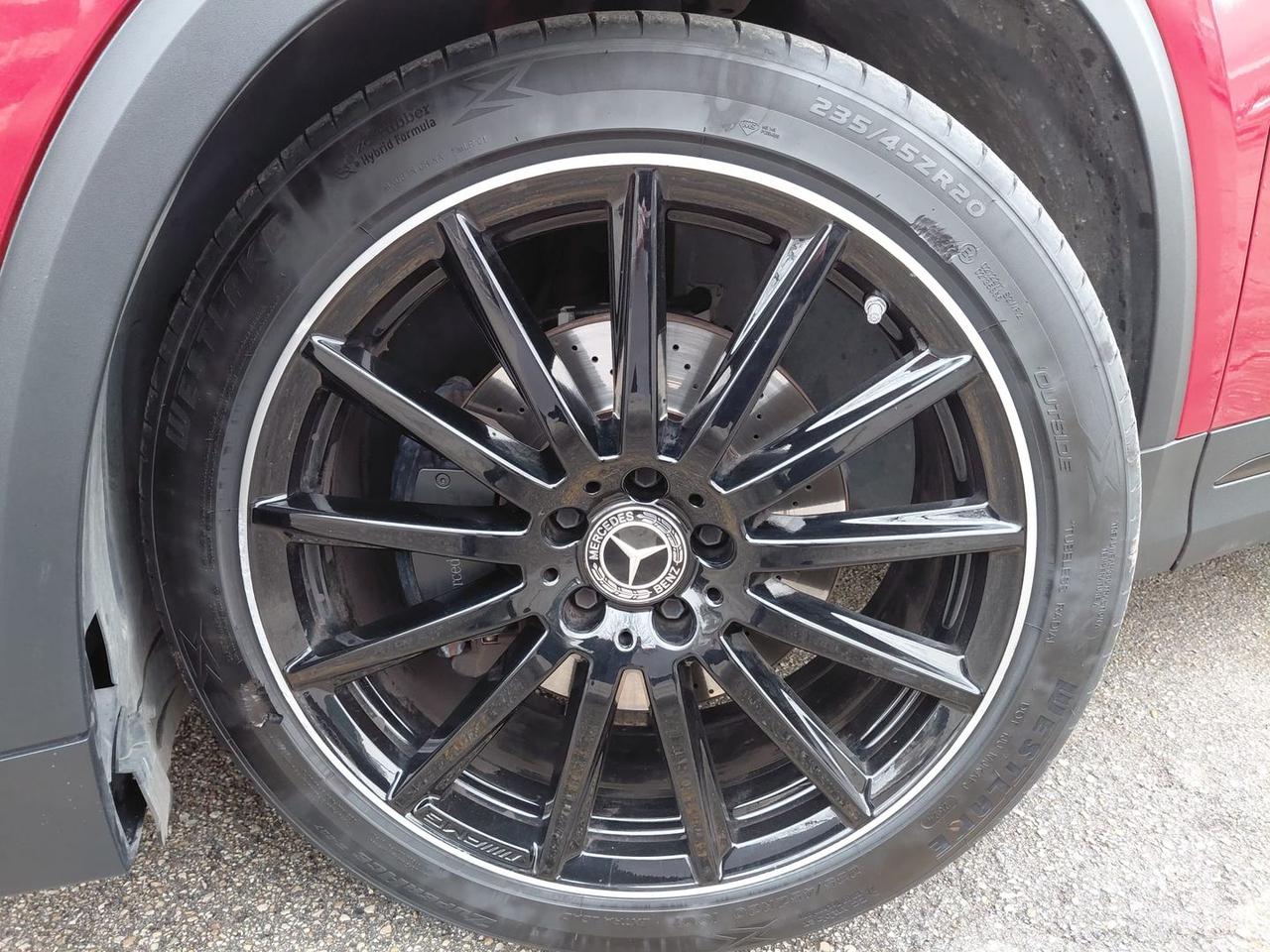 Mercedes-Benz GLA 200 AMG line Premium #7341