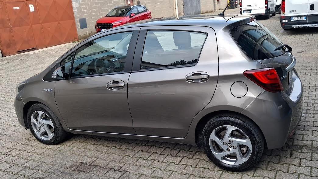Toyota Yaris 1.5 Hybrid 5 porte Active