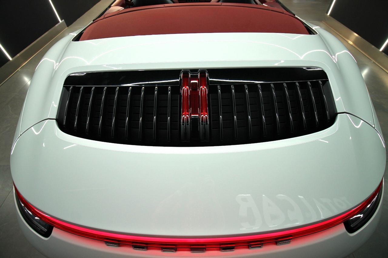 PORSCHE CARRERA 911 CABRIO