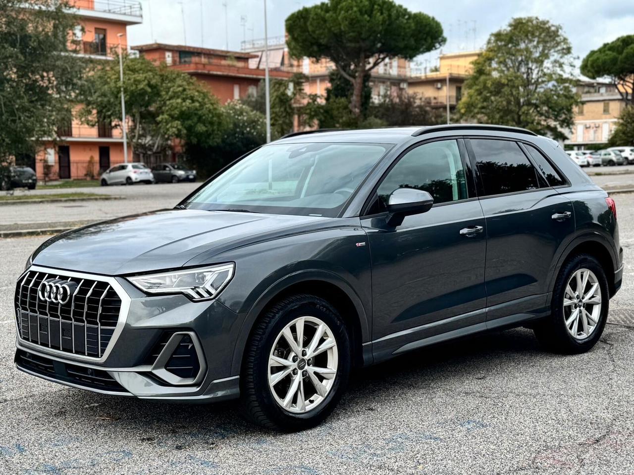 Audi Q3 35 TFSI 150cv S-line Matrix