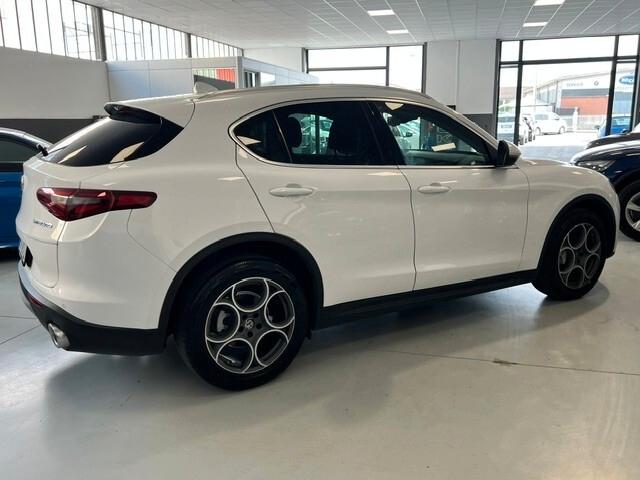 Alfa Romeo Stelvio 2.2 Turbodiesel 180 CV AT8 Q4 Super