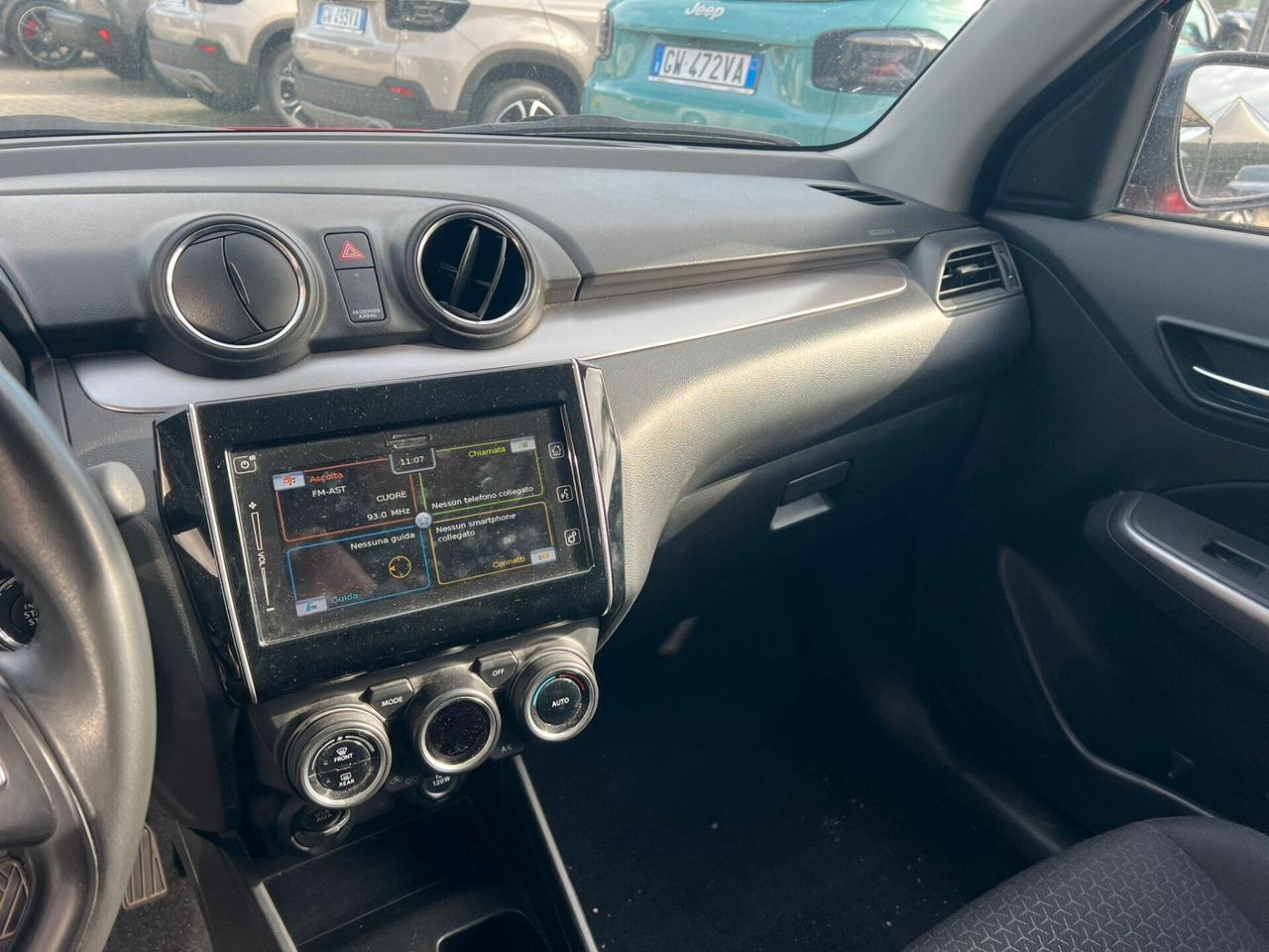 Suzuki Swift 1.2 Hybrid Top, iva esposta.