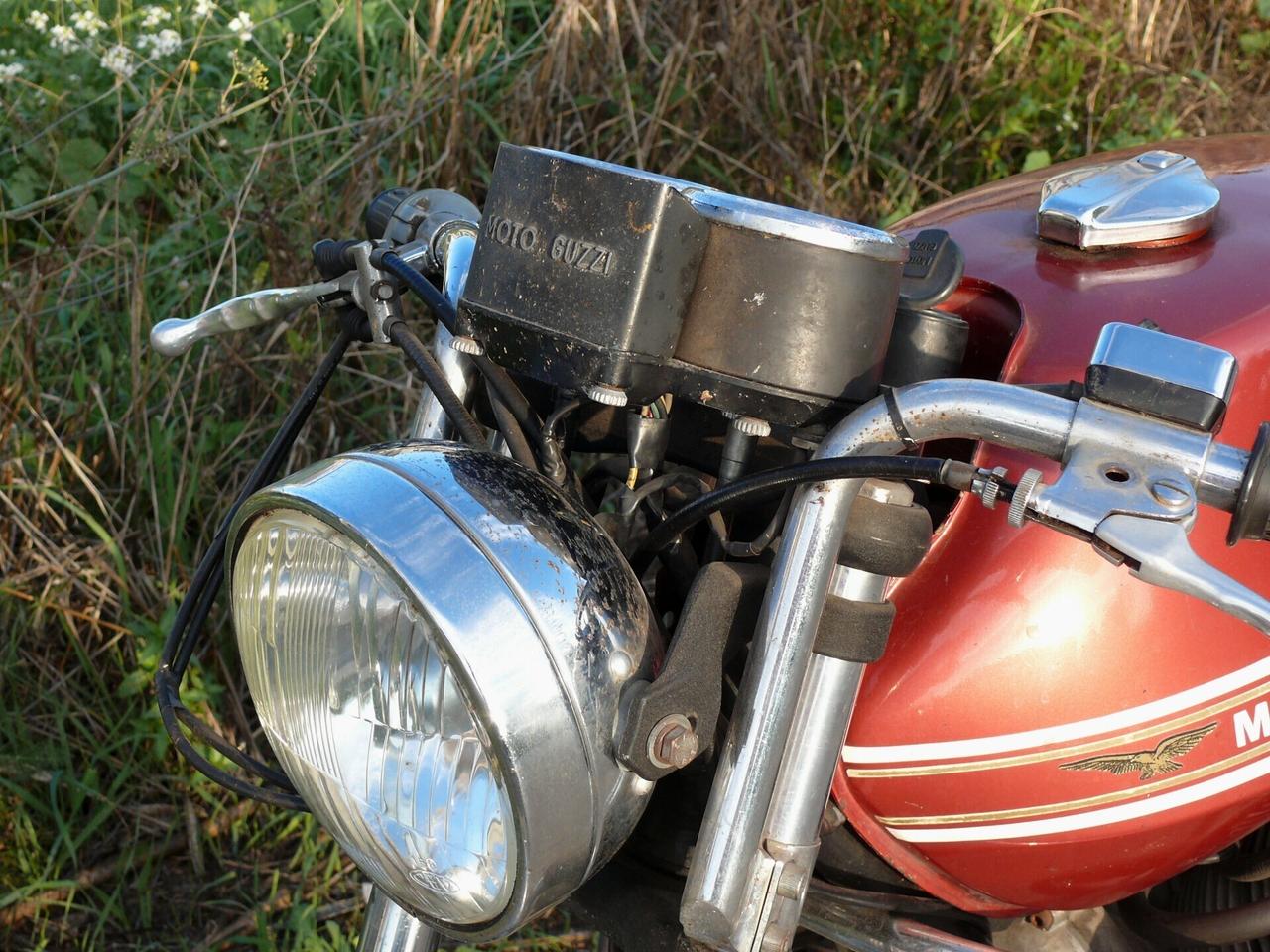 Moto Guzzi V7 SPORT (M1225)
