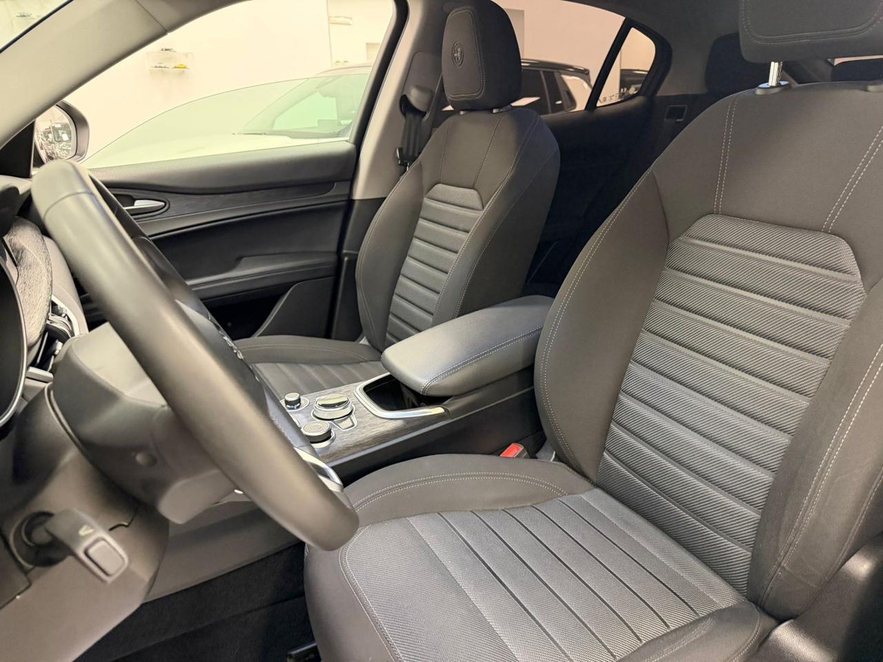 Alfa Romeo Stelvio 2.2 Turbodiesel 160 CV AT8 RWD Business