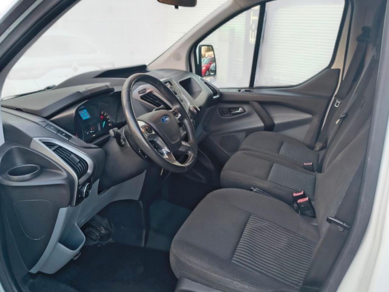 Ford Tourneo Custom 300 2.2 TDCi 100CV PC Trend