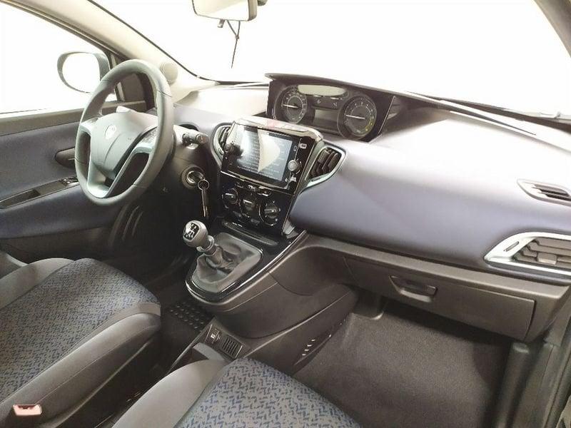 Lancia Ypsilon 1.0 firefly hybrid Gold s&s 70cv 5p.ti