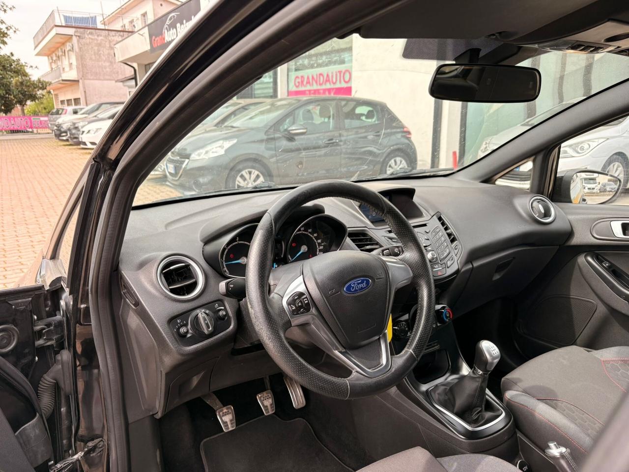 Ford Fiesta 1.5 TDCi 75CV 5 porte ST-Line