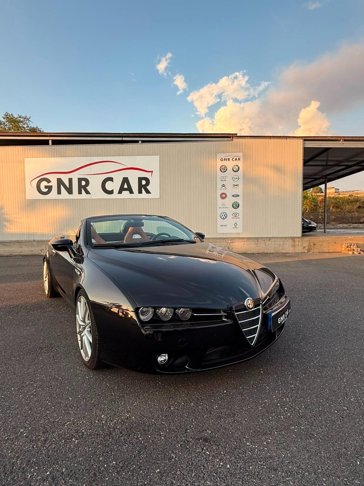 Alfa Romeo Spider 1750 TBi
