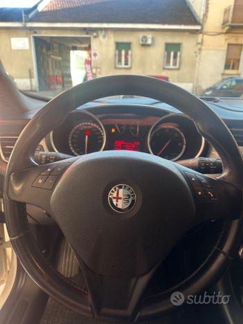 Alfa Romeo Giulietta 1.6 JTDm-2 105 CV Distinctive