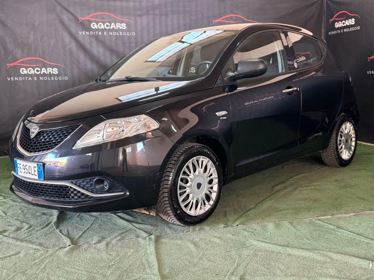 Lancia Ypsilon 1.2 69 CV 5 porte GPL Ecochic Gold