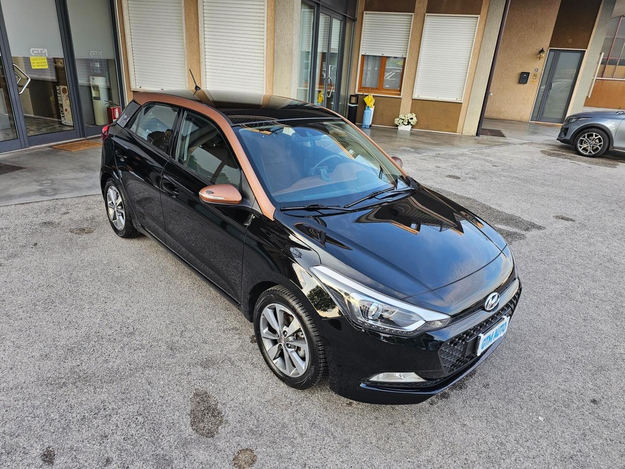 Hyundai i20 1.2 84 CV 5 porte Gpl