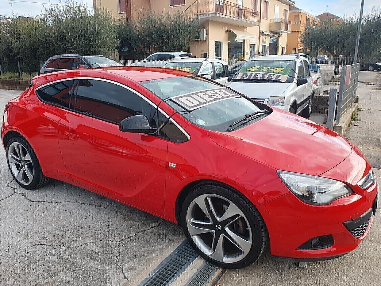 Opel Astra GTC 2.0 CDTI 165CV manuale 2012