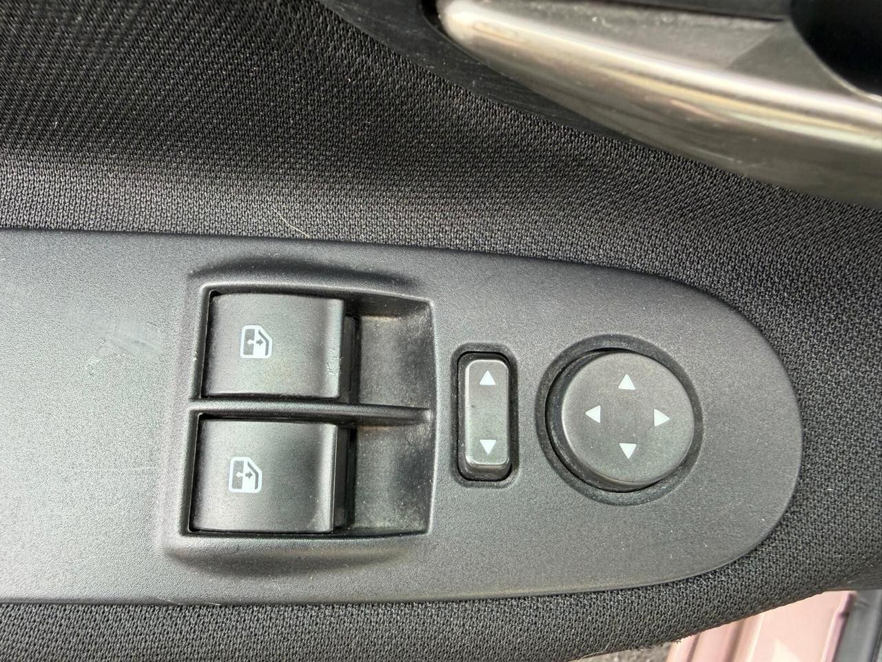 Lancia Ypsilon 1.2 69 CV 5 porte Gold