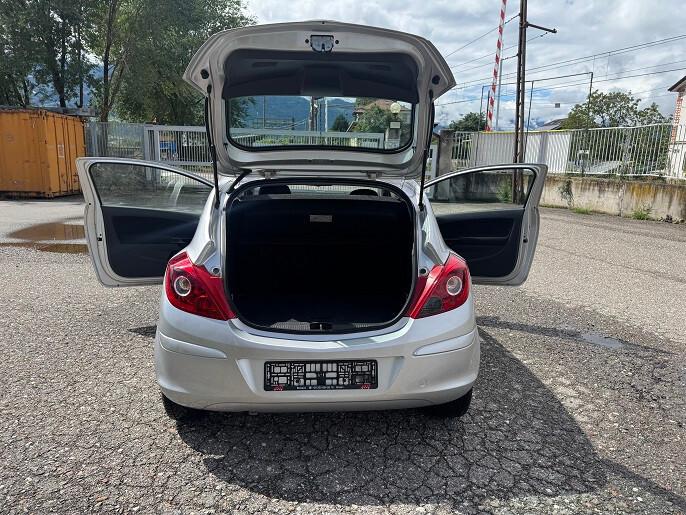 Opel Corsa 1.2 3 porte Easytronic Enjoy