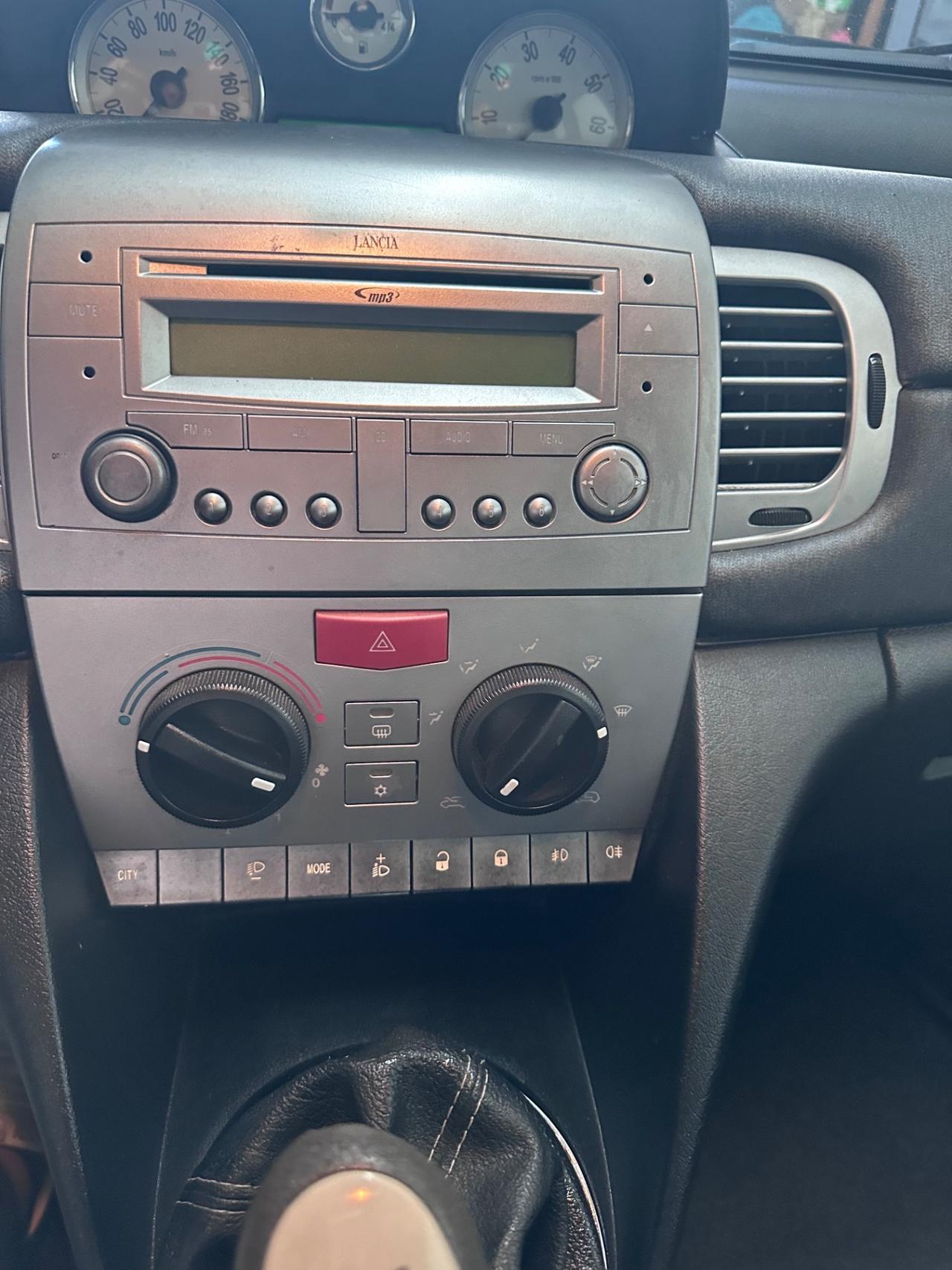 Lancia Ypsilon 1.2 Oro Plus 2008