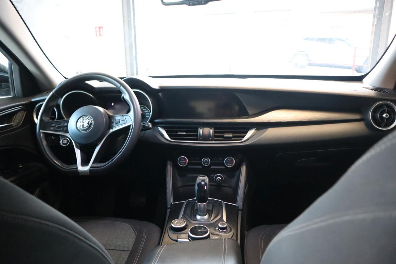 Alfa Romeo Stelvio 2.2 Turbodiesel 160 CV AT8 RWD Business