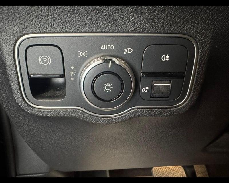 Mercedes-Benz Classe GLB (X247) GLB 180 d Automatic Executive