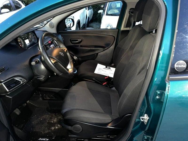 Lancia Ypsilon Ypsilon 1.0 FireFly 5 porte S&S Hybrid Ecochic Gold