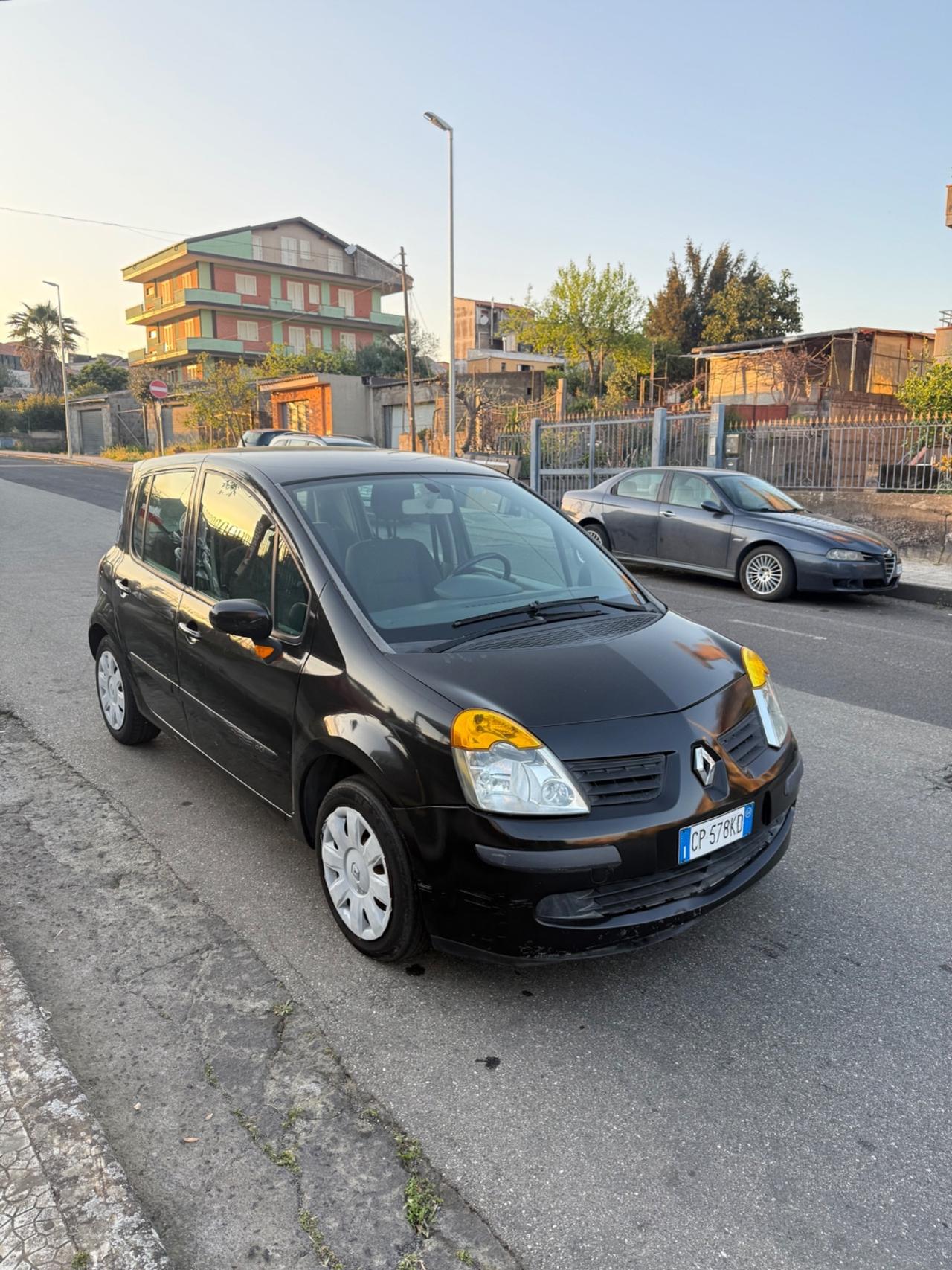 Renault Modus 1.5 dCi 82CV