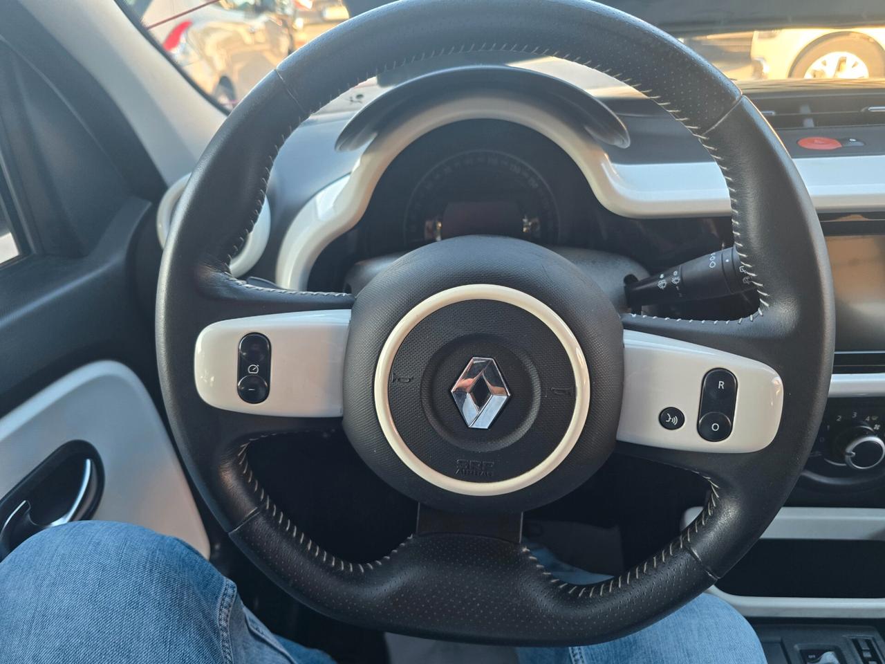 Renault Twingo SCe EDC Lovely