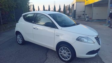 Lancia Ypsilon 0.9 TwinAir 85 CV 5 porte Metano Ecochic Gold