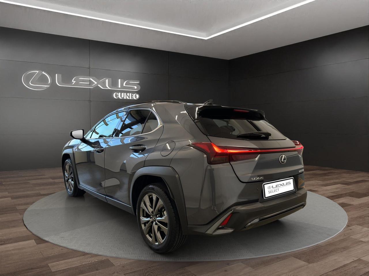 Lexus UX 250h 2.0 F-Design 2wd cvt
