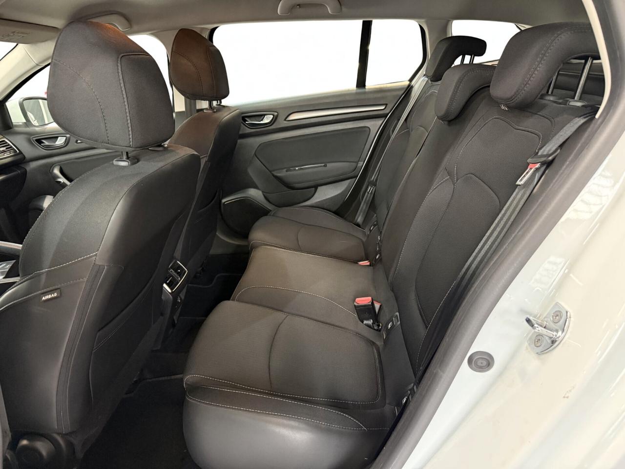 Renault Megane Mégane Sporter Blue dCi 115 CV EDC Business