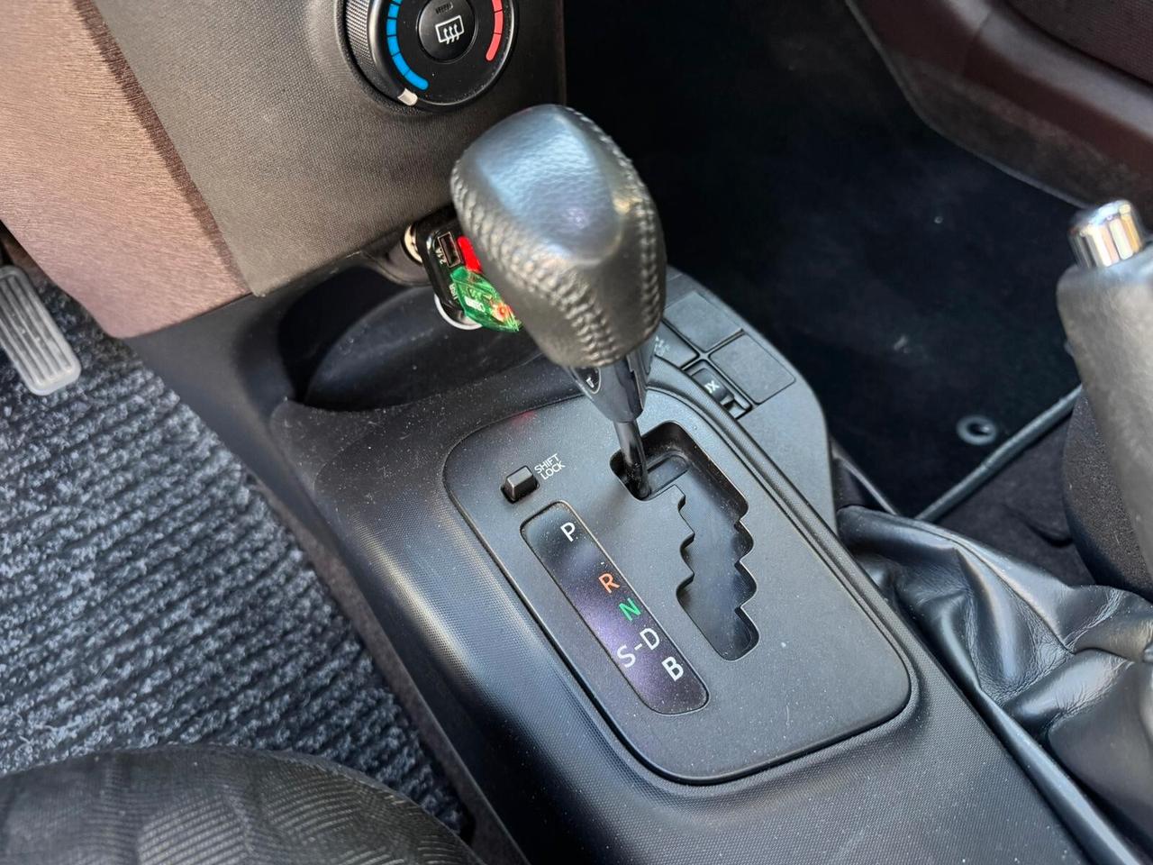 Toyota iQ 1.0 Multidrive