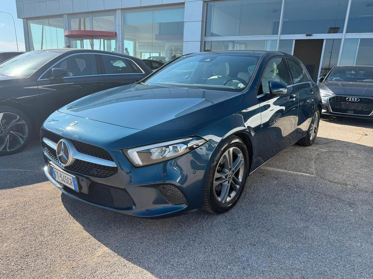 Mercedes-benz A 180 d Automatic Premium C/A
