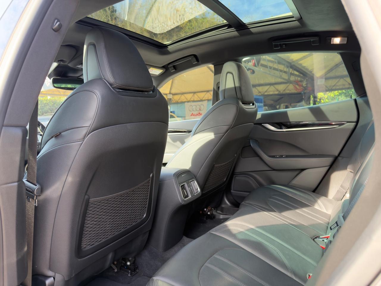 Maserati Levante V6 Diesel 275 CV AWD Gransport