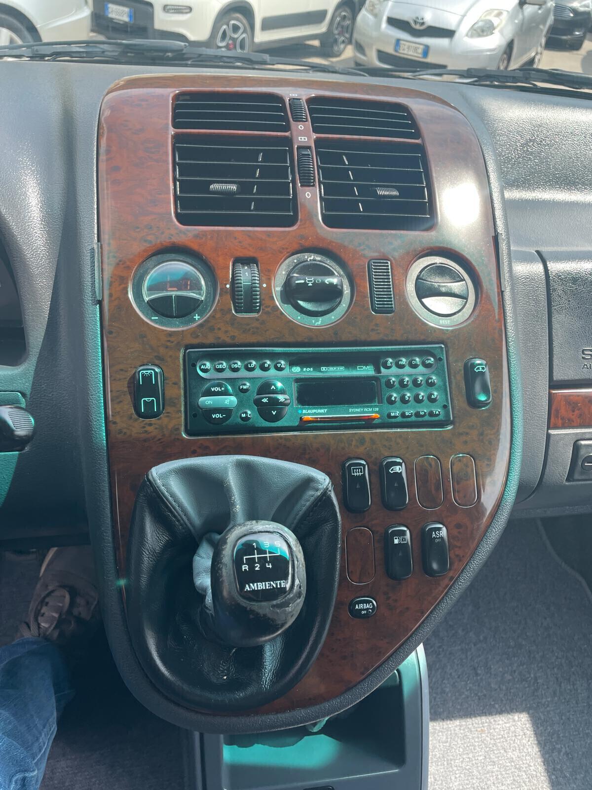 MERCEDES Classe V220 - 2001