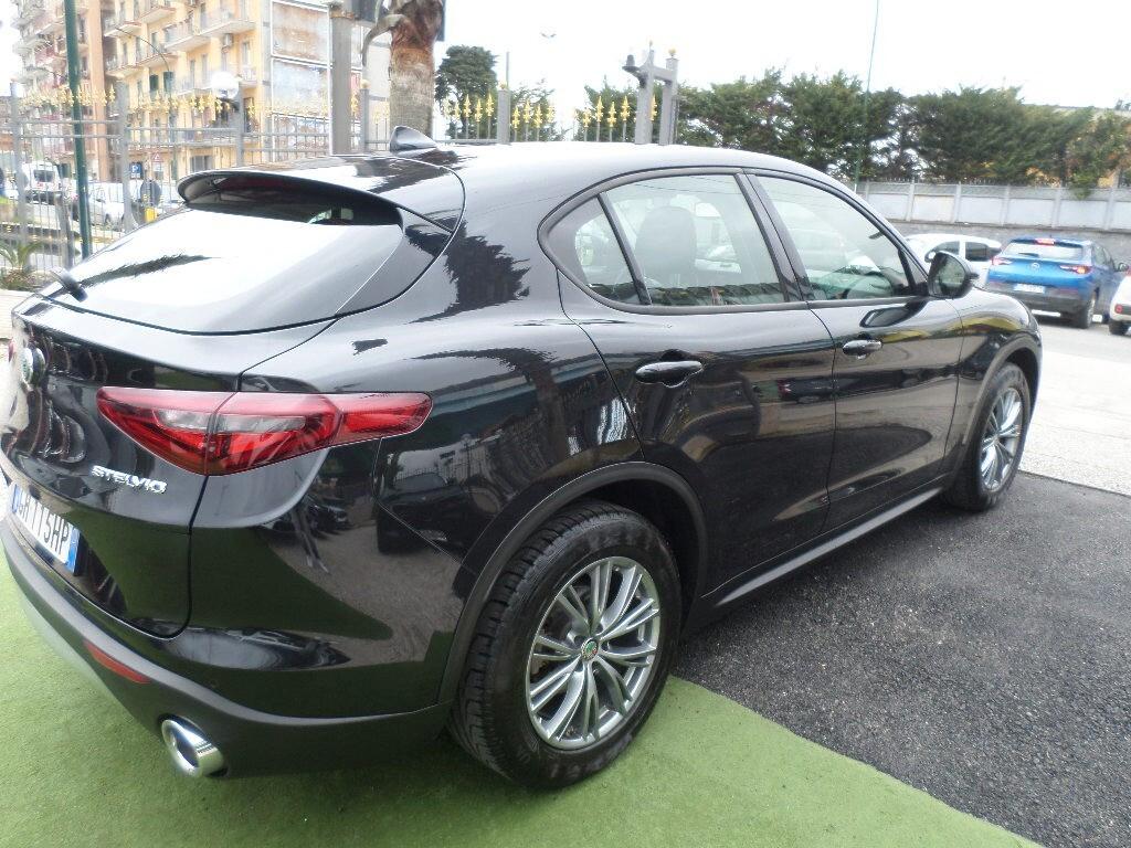 Alfa Romeo Stelvio 2.2 Turbodiesel 160 CV AT8 RWD Business
