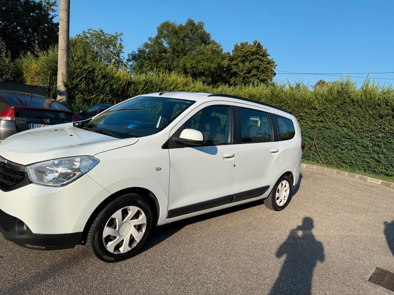 Dacia Lodgy 1.5 dci - NEOP. - NAV. - 12 MESI DI GARANZIA -