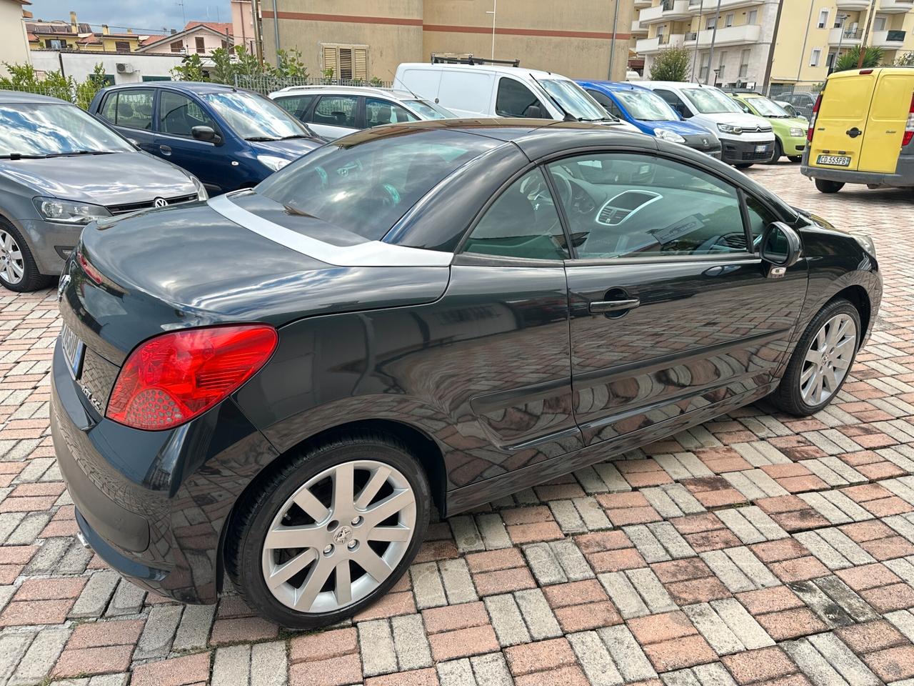 Peugeot 207 1.6 VTi 120CV CC Féline