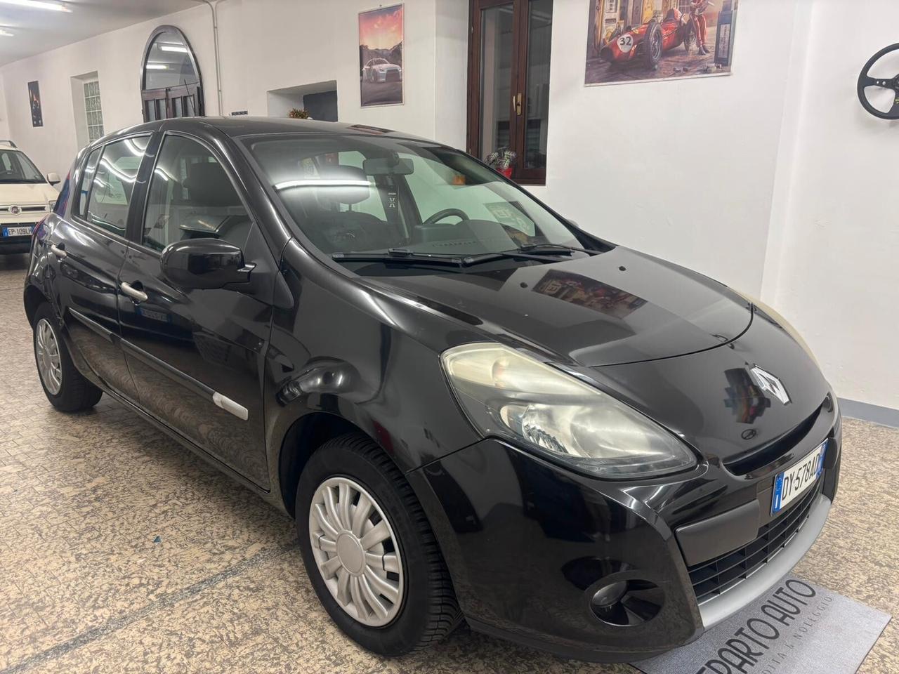 Renault Clio 1.2 16V 5 porte Dynamique