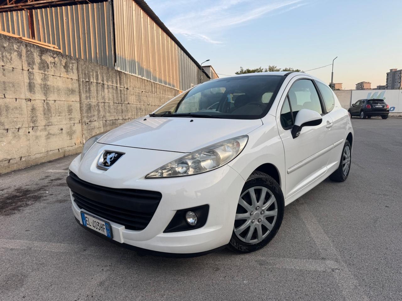 Peugeot 207 1.4 8V 75CV 3p. ECO GPL
