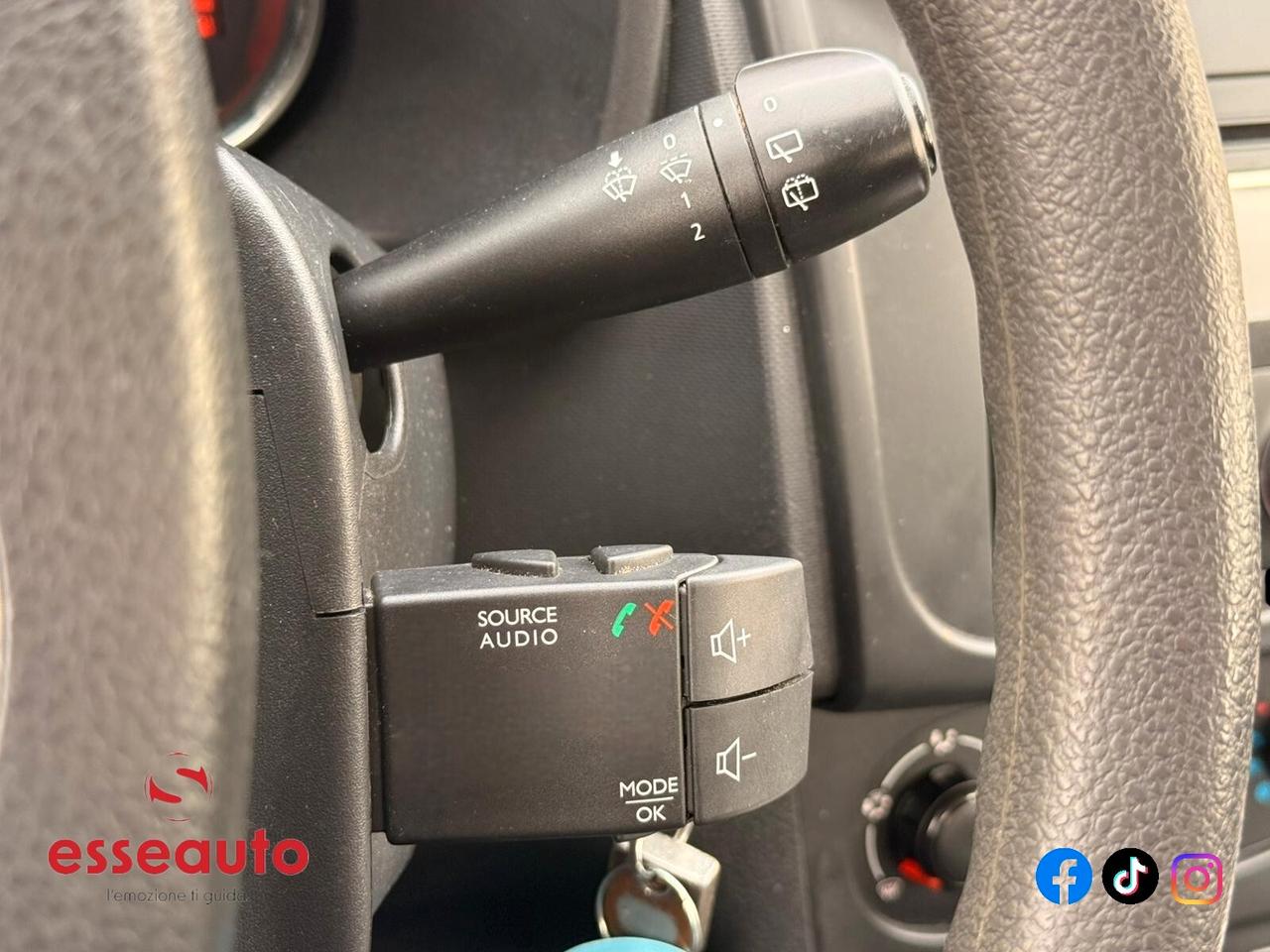 Dacia Sandero 1.2 75CV Lauréate