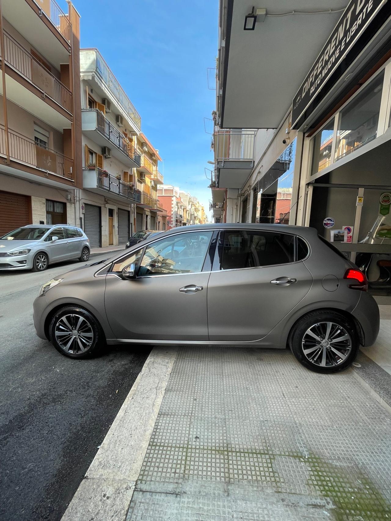 Peugeot 208 BlueHDi 75 5 porte Allure OPACA