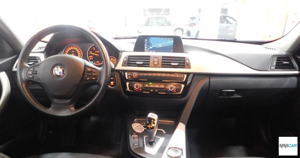 BMW - Serie 3 Touring - 318d Touring Business Advantage aut.