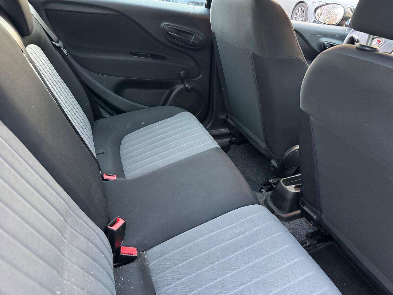 Fiat Punto 1.4 8V 5 porte Natural Power Street -2017