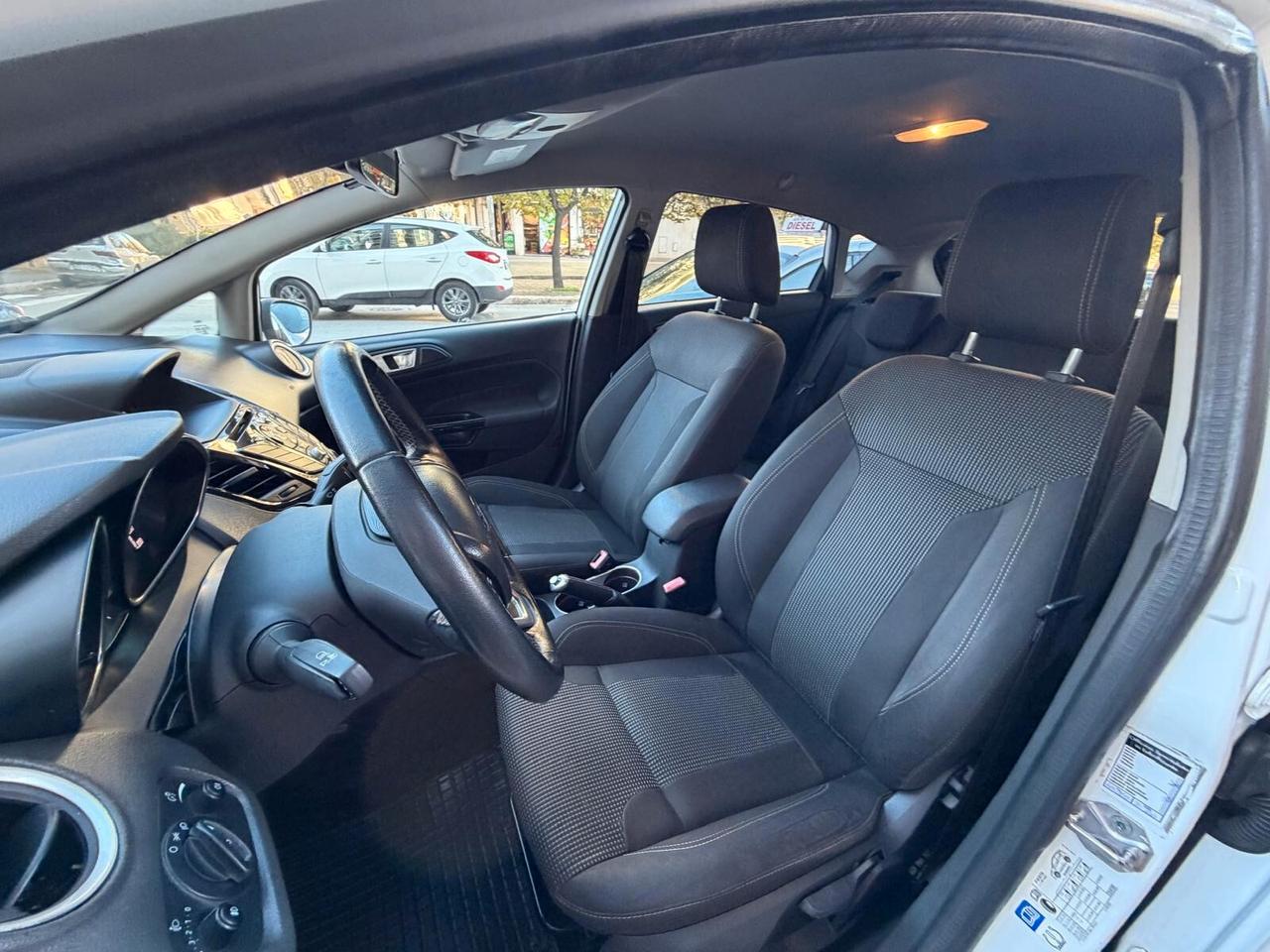 Ford Fiesta 1.5 TDCi 75CV 5p Titanium NAVI/LED