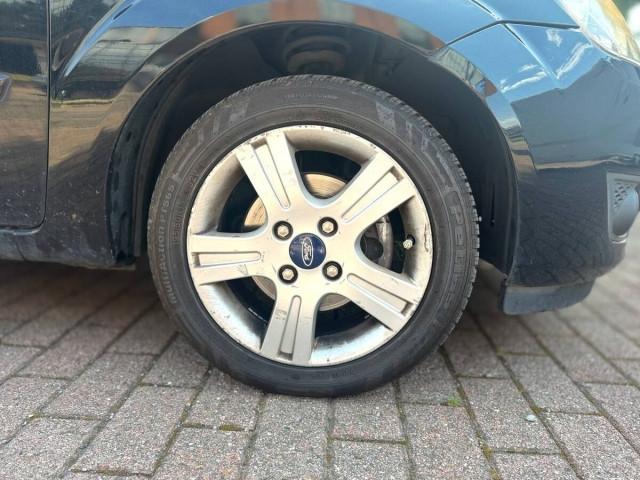 Ford Fiesta GOMME NUOVE!