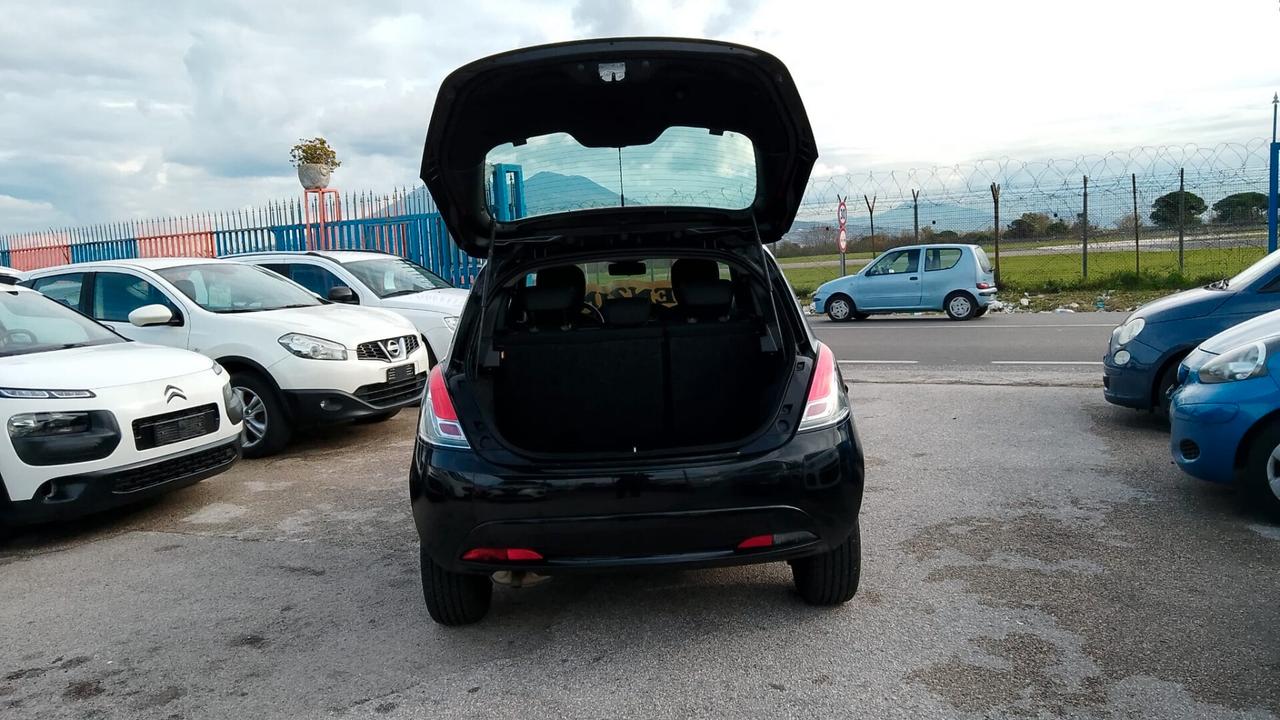 Lancia Ypsilon 1.2 BENZINA