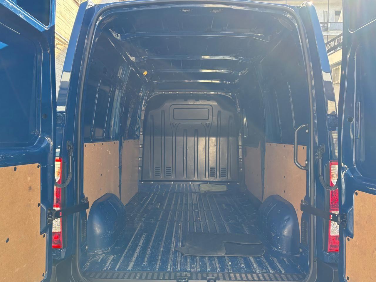 Renault Master T33 2.3 dCi 135 PM-TM Furgone Start €17500 +IVA