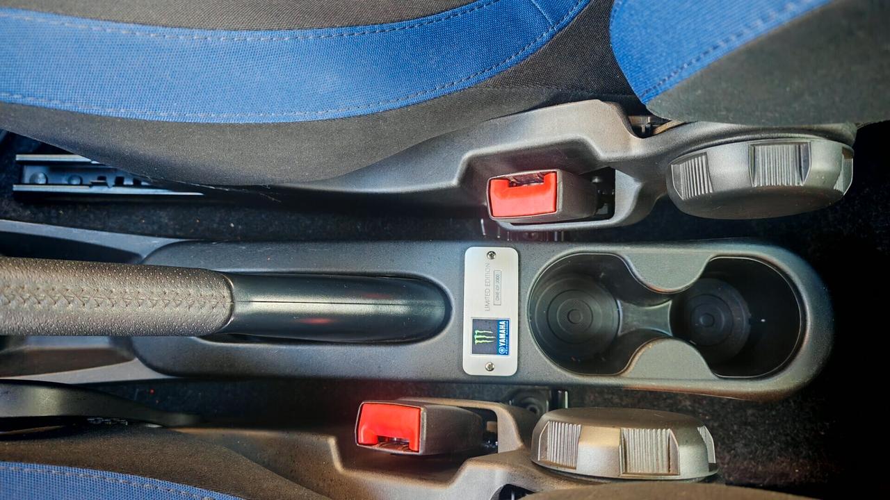 Abarth 595 1.4 Turbo T-Jet 165 CV Monster Energy Yamaha